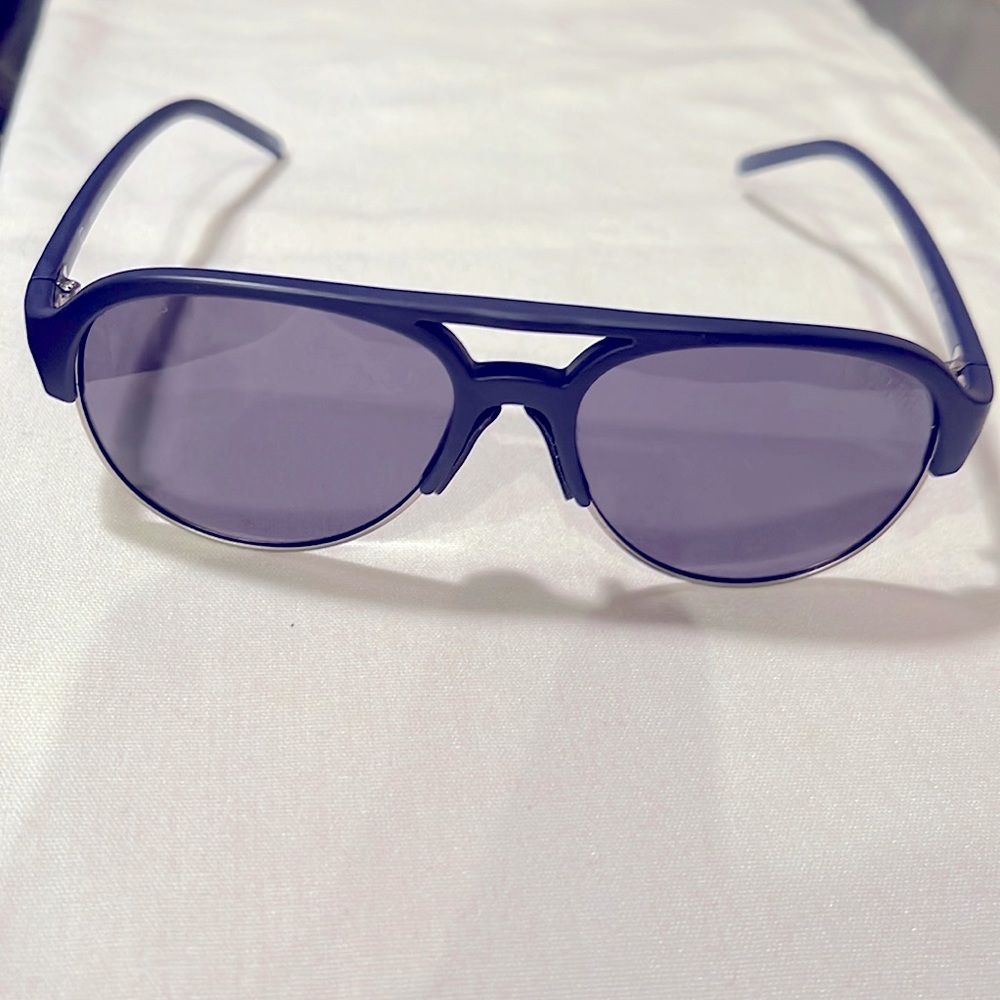 SPERRY SUSSEX POLARIZED 56 16 137 navy pilot shape,half rim plastic frames.